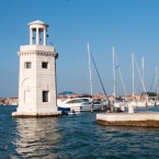 Maják na ostrově San Giorgio Maggiore